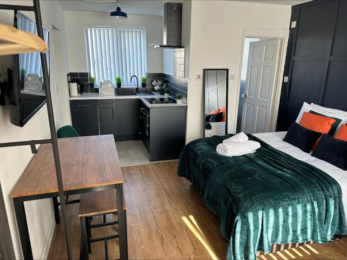 Studio Annexe By Papermill, Deeside - En-Suite, Heswall Kültér fotó